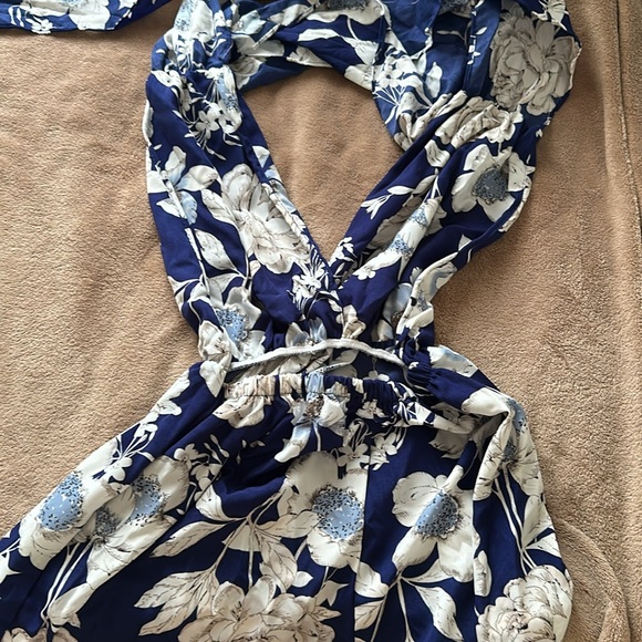 Gorgeous Floral Romper - Picture 3 of 3